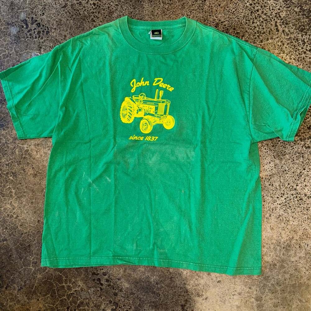 Vintage John Deere Model 620 Tractor Graphic T-Shirt XL